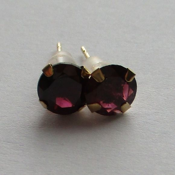 14 K Gold Garnet Stud Earrings - Picture 4 of 6
